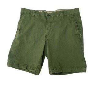 Columbia Regular Fit Utility Shorts Men's 38W 10L Olive Green Pockets